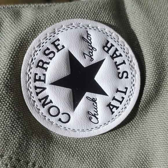 WOMENS ALL STAR CHUCK TAYLOR CONVERSE  LUGGED HIGH TOPS SIZE 7 PLATFORM SHOES - Picture 4 of 12